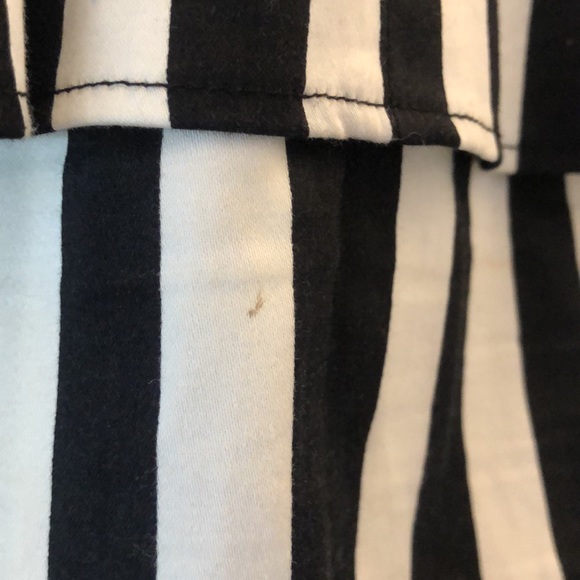 3/$20 Mini skirt Beetlejuice style - Picture 3 of 4